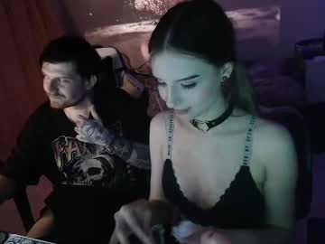 Foto porno gamebelka se dezbraca la web pe Chaturbate pe KUR.ro