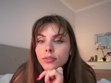 Foto porno girl_next_door19 descoperita pe video chat pe KUR.ro