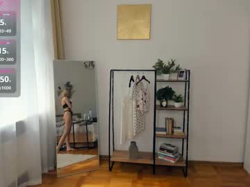 Foto porno Ganduri murdare cu glossybabe_ pe KUR.ro