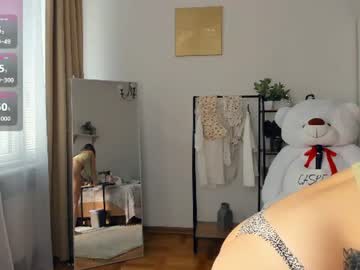 Foto porno Sex online cu glossybabe_ pe KUR.ro