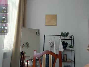 Foto porno Sex online cu glossybabe_ pe KUR.ro