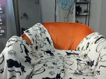 Foto porno Sex online cu glossybabe_ pe KUR.ro