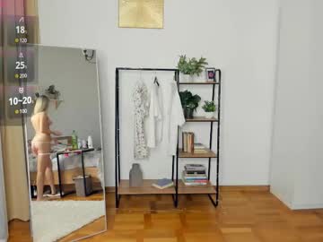 Foto porno Sex online cu glossybabe_ pe KUR.ro