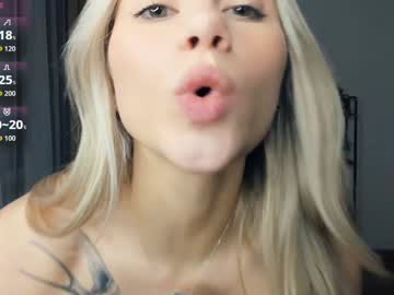 Foto porno Sex online cu glossybabe_ pe KUR.ro