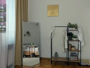 Foto porno Sex online cu glossybabe_ pe KUR.ro