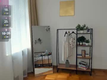 Foto porno Ganduri murdare cu glossybabe_ pe KUR.ro