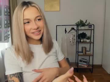 Foto porno Ganduri murdare cu glossybabe_ pe KUR.ro