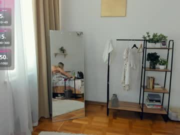 Foto porno Sex online cu glossybabe_ pe KUR.ro