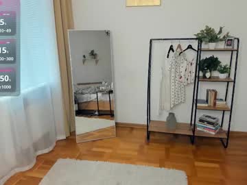 Foto porno Ganduri murdare cu glossybabe_ pe KUR.ro