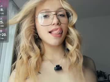 Foto porno Sex online cu glossybabe_ pe KUR.ro