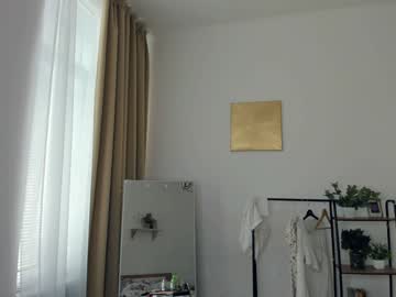 Foto porno Sex online cu glossybabe_ pe KUR.ro