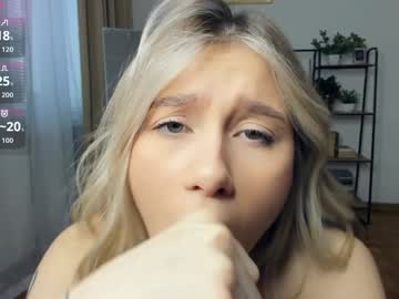 Foto porno Sex online cu glossybabe_ pe KUR.ro