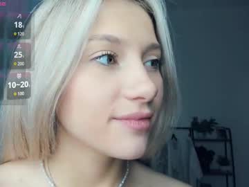 Foto porno Sex online cu glossybabe_ pe KUR.ro