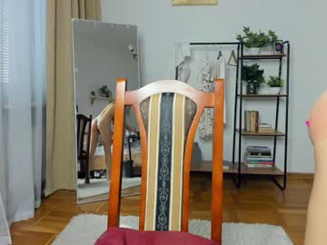 Foto porno Sex online cu glossybabe_ pe KUR.ro