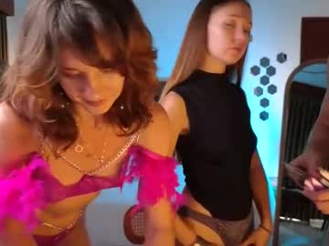 Foto porno goddess_marylin se dezbraca la web pe Chaturbate pe KUR.ro