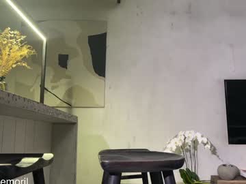 Foto porno golden_alinee se dezbraca la web pe Chaturbate pe KUR.ro