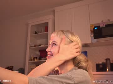 Fantezii cu golden_alinee pe Chaturbate