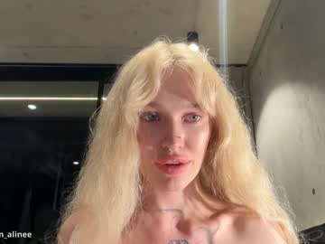 Foto porno golden_alinee se dezbraca la web pe Chaturbate pe KUR.ro