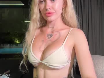 Foto porno golden_alinee se dezbraca la web pe Chaturbate pe KUR.ro