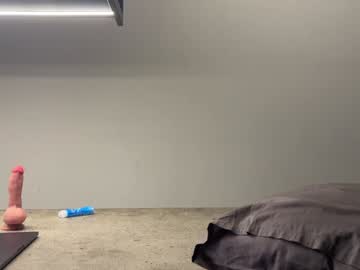 Foto porno golden_alinee se dezbraca la web pe Chaturbate pe KUR.ro