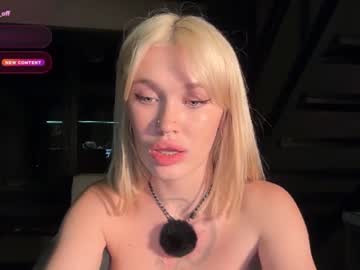 Foto porno golden_alinee se dezbraca la web pe Chaturbate pe KUR.ro