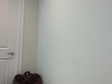 Foto porno graceyrose ne arata tot la camera pe KUR.ro
