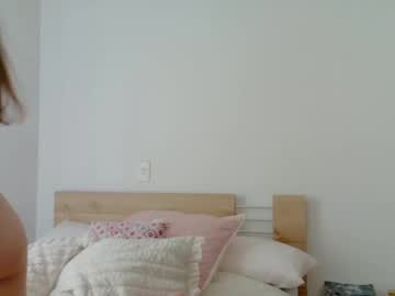 Foto porno Nebunii pe chat marca grettabenett_ pe KUR.ro