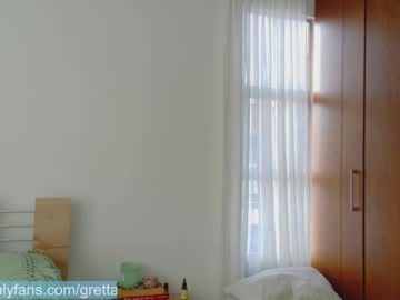 Foto porno grettabenett_ descoperita pe video chat pe KUR.ro