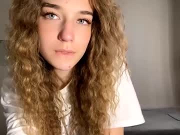Foto porno Ganduri murdare cu katecynthia pe KUR.ro