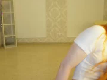 Foto porno hannah_lourens ne arata tot la camera pe KUR.ro