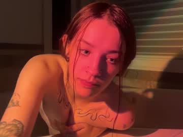 Foto porno Nebunii pe chat marca hannahtaylorr pe KUR.ro