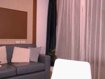 harley_blanco se dezbraca la web pe Chaturbate