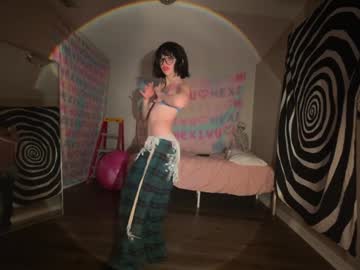 Foto porno Nebunii pe chat marca hexivu pe KUR.ro