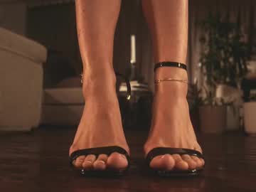 Foto porno Nebunii pe chat marca heybanan pe KUR.ro