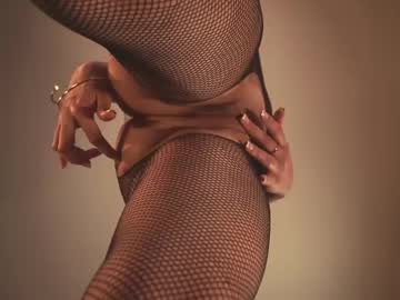 Foto porno Nebunii pe chat marca heybanan pe KUR.ro