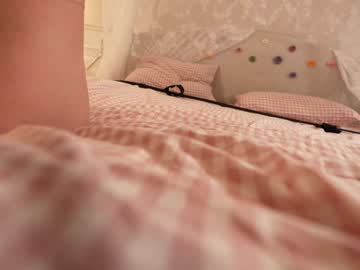 Foto porno heybanan ne arata tot la camera pe KUR.ro