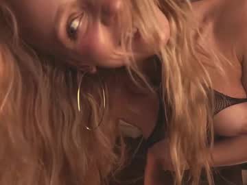 Foto porno Nebunii pe chat marca heybanan pe KUR.ro