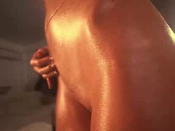Foto porno Nebunii pe chat marca heybanan pe KUR.ro