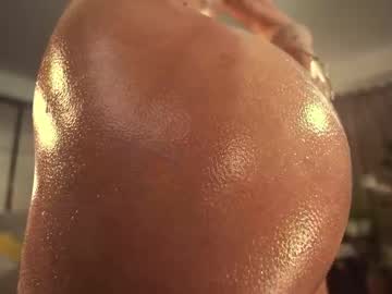 Foto porno Nebunii pe chat marca heybanan pe KUR.ro