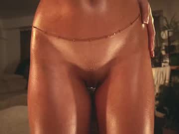Foto porno Nebunii pe chat marca heybanan pe KUR.ro