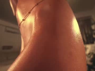 Foto porno Nebunii pe chat marca heybanan pe KUR.ro
