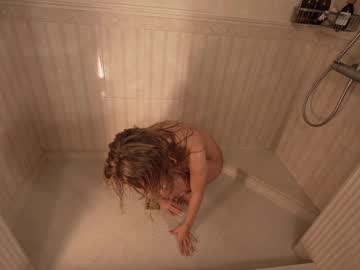 Foto porno heybanan ne arata tot la camera pe KUR.ro