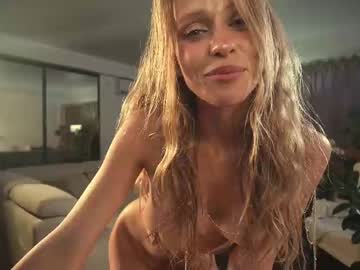 Foto porno Nebunii pe chat marca heybanan pe KUR.ro