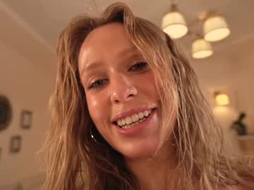 Foto porno heybanan ne arata tot la camera pe KUR.ro