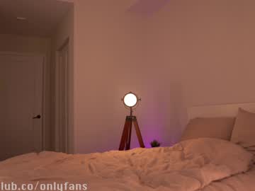 Foto porno Ganduri murdare cu heyhorny_cb pe KUR.ro