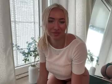 Foto porno Ce sexy este heyskylar pe KUR.ro