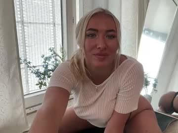 Foto porno Ce sexy este heyskylar pe KUR.ro