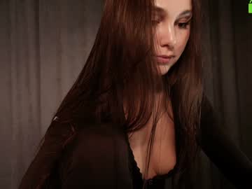 Foto porno hollyextra vrea sex pe Chaturbate pe KUR.ro