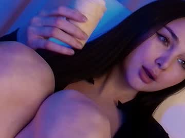 Foto porno Ganduri murdare cu hollyextra pe KUR.ro