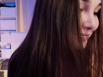Foto porno Ganduri murdare cu hollyextra pe KUR.ro